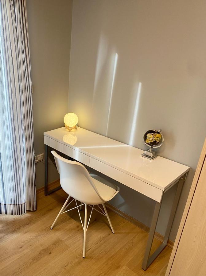Luxury Suite 10' From The Center เอเธนส์ ภายนอก รูปภาพ